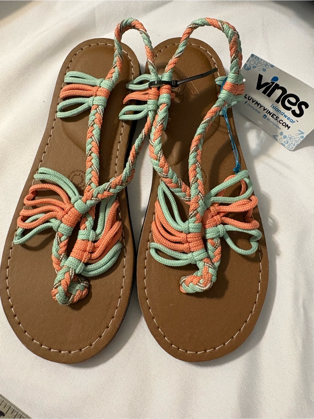 Vines Islandwear sandals women’s size 8 braided rope straps mint green coral NWT